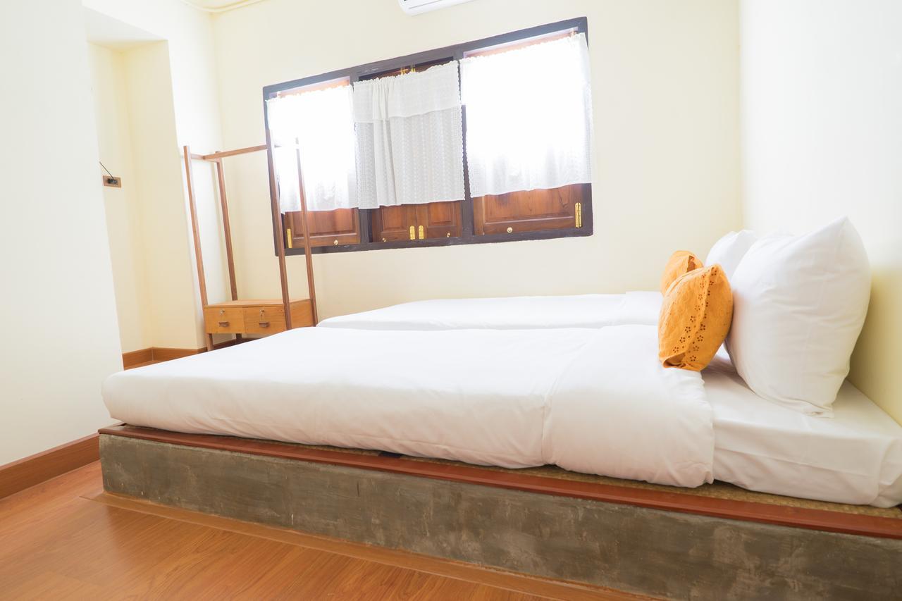 Manon Sleepeatdrink Bed & Breakfast Chiang Mai Ngoại thất bức ảnh