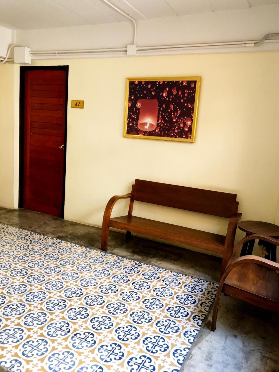 Manon Sleepeatdrink Bed & Breakfast Chiang Mai Ngoại thất bức ảnh