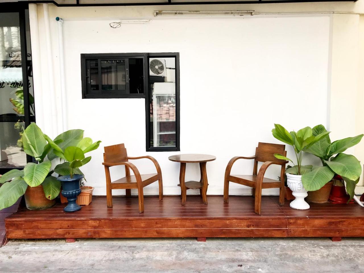 Manon Sleepeatdrink Bed & Breakfast Chiang Mai Ngoại thất bức ảnh