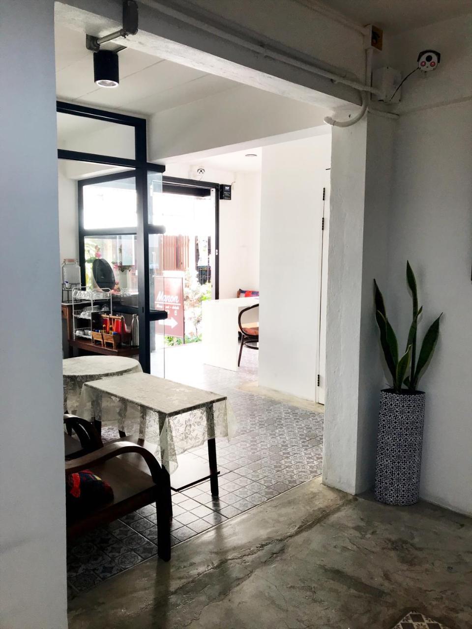 Manon Sleepeatdrink Bed & Breakfast Chiang Mai Ngoại thất bức ảnh